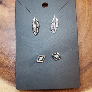 2 Pair Earrings